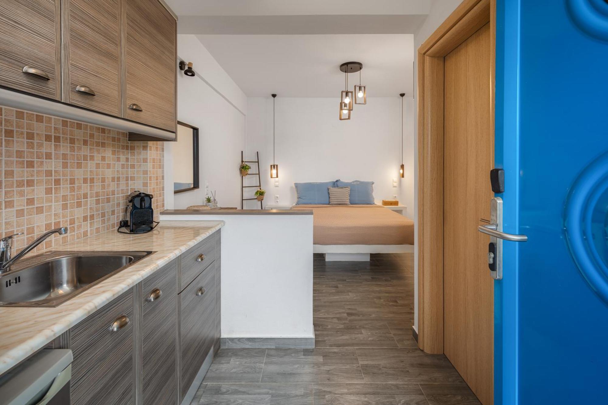 Dorkas Luxury Rooms&Apartments Livadakia Bagian luar foto