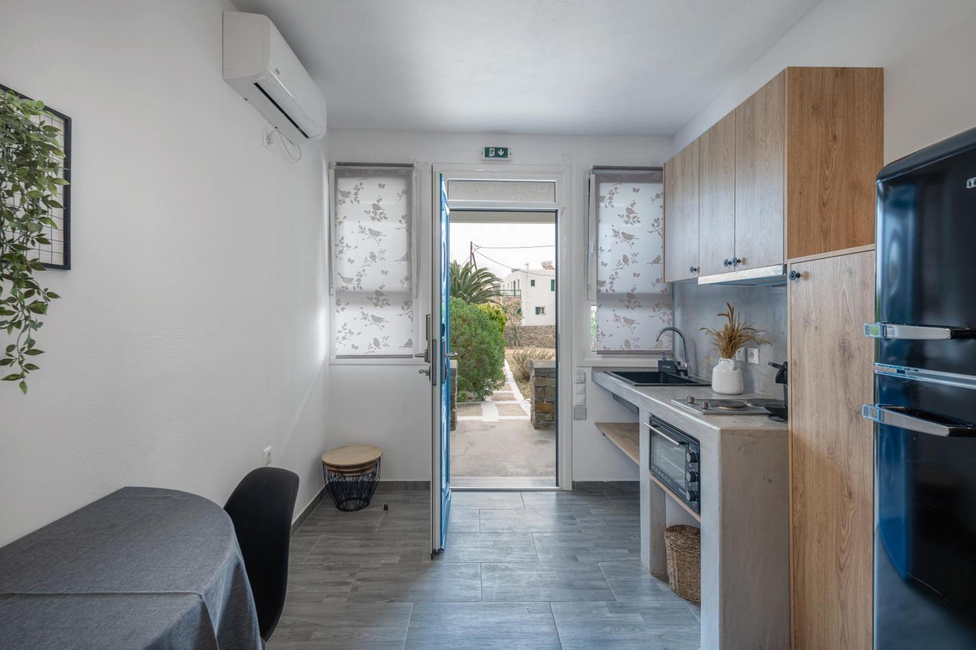 Dorkas Luxury Rooms&Apartments Livadakia Bagian luar foto